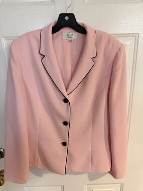 Le Suit Pink Blazer with Black Piping